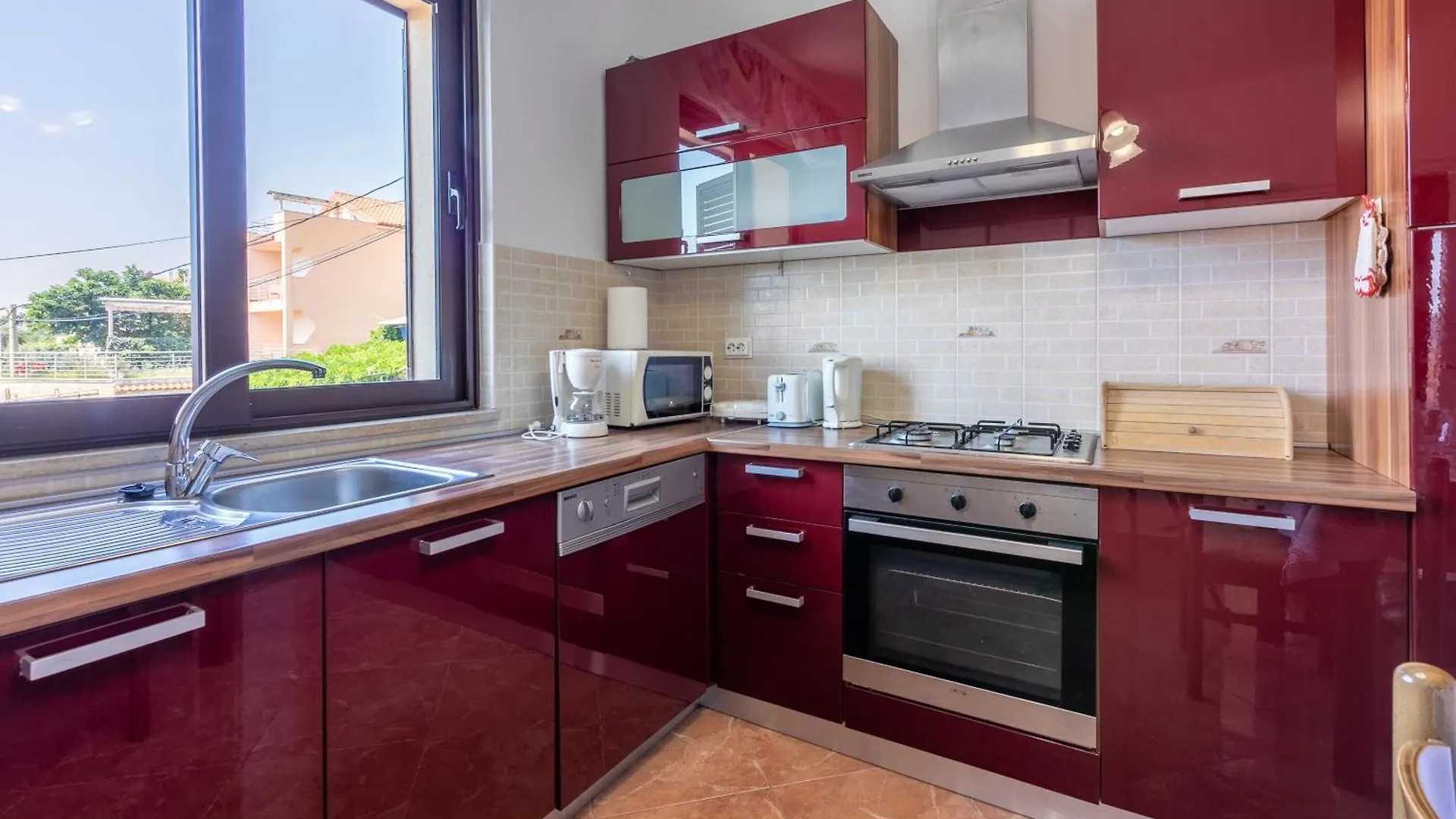Apartments Ljiljana Supetarska Draga