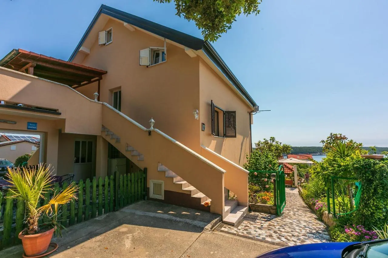 Apartments Ljiljana Supetarska Draga