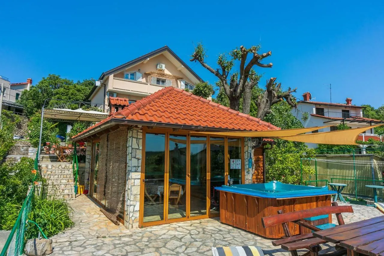 Apartments Ljiljana Supetarska Draga