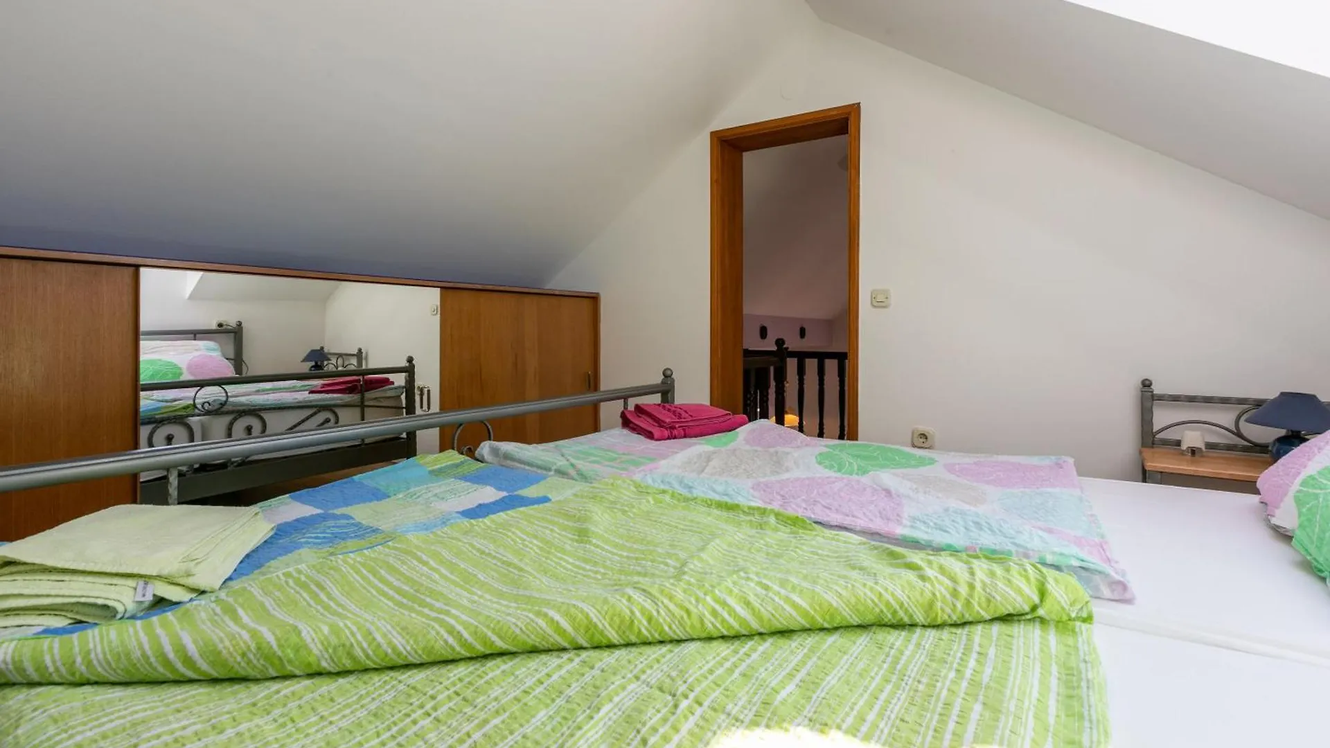 Apartments Ljiljana Supetarska Draga